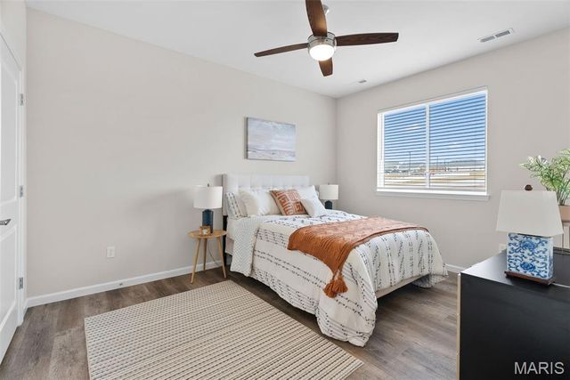 897 Walter Way, Washington, MO 63090