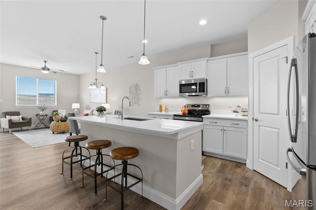 897 Walter Way, Washington, MO 63090