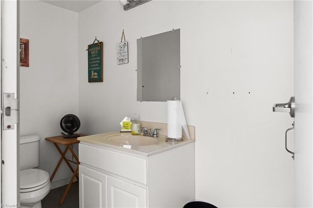 5095 Ashlyn Drive, Winston-salem, NC 27106