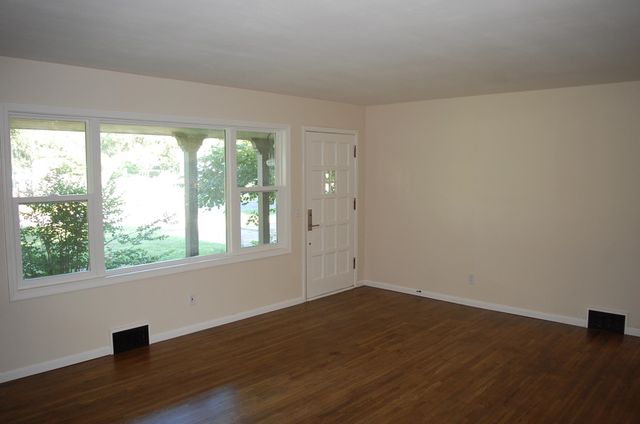 2772 N Halstead, Wichita, KS 67204