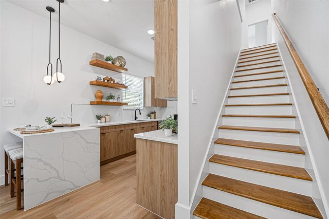 7840 Nashville Unit B Street, Houston, TX 77028
