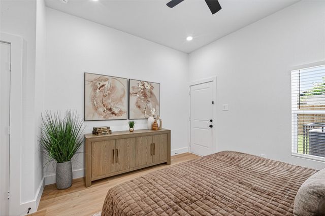 7840 Nashville Unit B Street, Houston, TX 77028