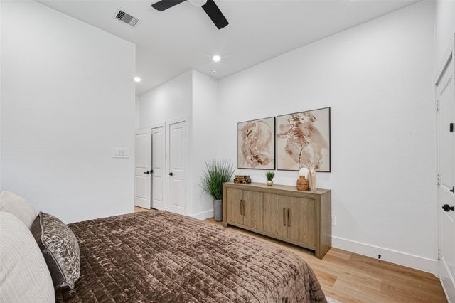 7840 Nashville Unit B Street, Houston, TX 77028
