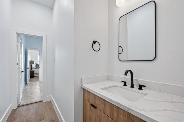 7840 Nashville Unit B Street, Houston, TX 77028