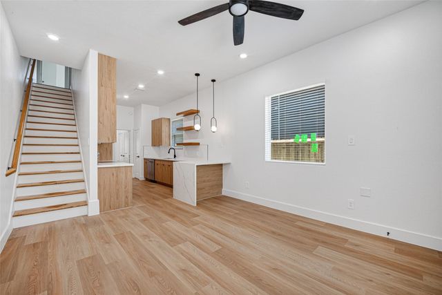 7840 Nashville Unit B Street, Houston, TX 77028