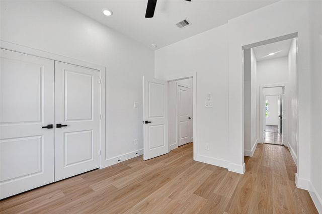 7840 Nashville Unit B Street, Houston, TX 77028