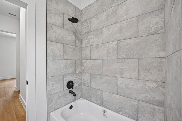 7840 Nashville Unit B Street, Houston, TX 77028
