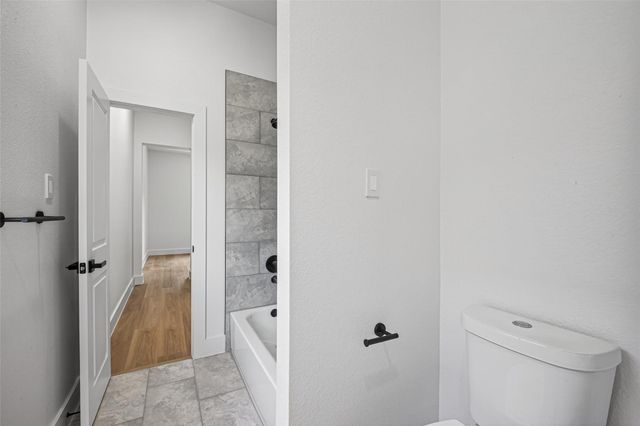 7840 Nashville Unit B Street, Houston, TX 77028