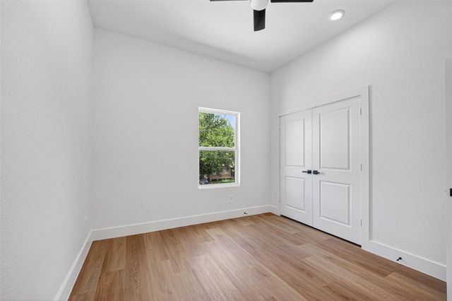 7840 Nashville Unit B Street, Houston, TX 77028