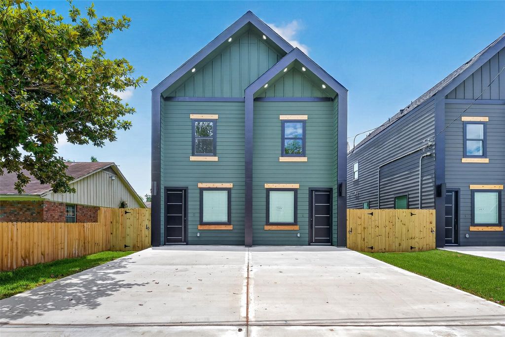 7840 Nashville Unit B Street, Houston, TX 77028