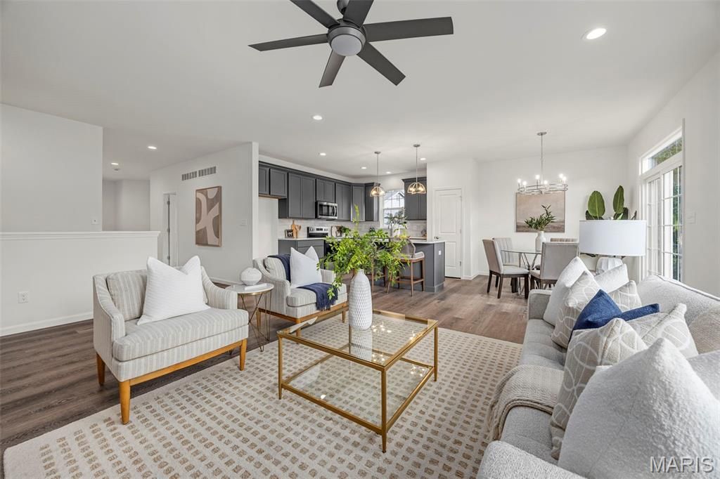 104 Quail Bluff Court, Wentzville, MO 63385