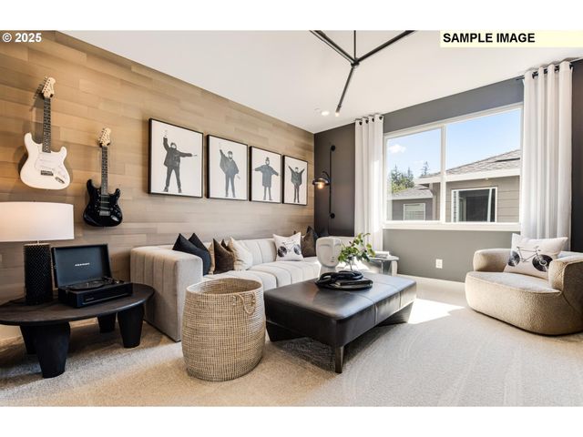 6798 Sw TRILLIUM St, Wilsonville, OR 97070