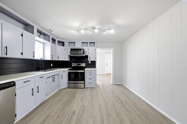 1353 Carolina Ave, Richland, WA 99352