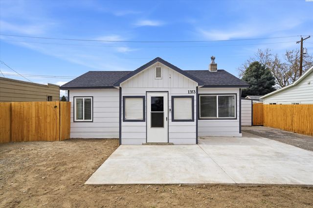 1353 Carolina Ave, Richland, WA 99352