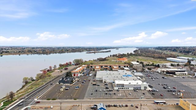 1353 Carolina Ave, Richland, WA 99352