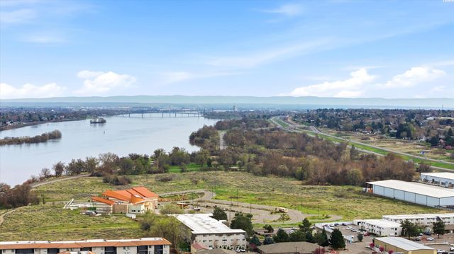 1353 Carolina Ave, Richland, WA 99352