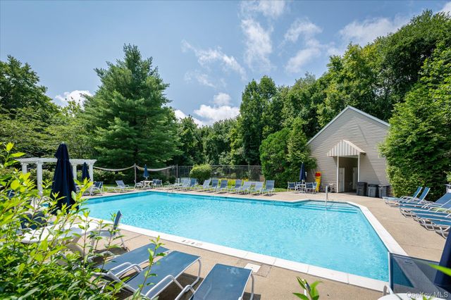 215 Sandpiper Court, Yorktown Heights, NY 10598
