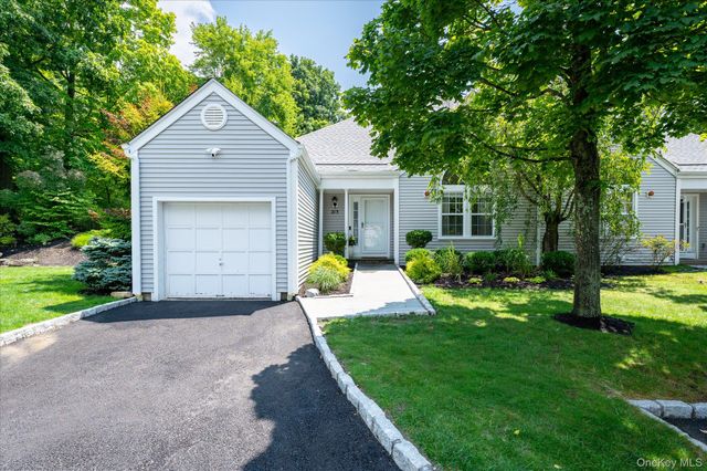 215 Sandpiper Court, Yorktown Heights, NY 10598