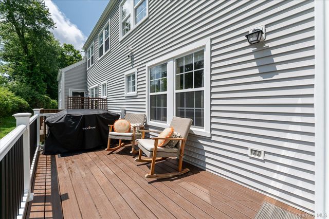 215 Sandpiper Court, Yorktown Heights, NY 10598