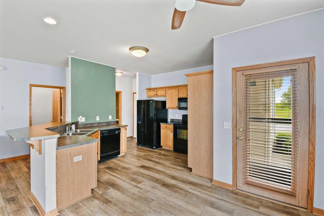 632 Hunter Oaks Boulevard, Watertown, WI 53094