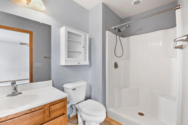 632 Hunter Oaks Boulevard, Watertown, WI 53094