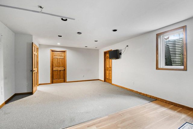 632 Hunter Oaks Boulevard, Watertown, WI 53094