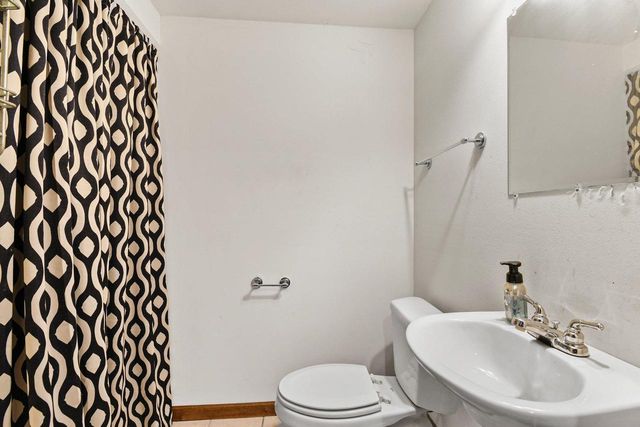 632 Hunter Oaks Boulevard, Watertown, WI 53094
