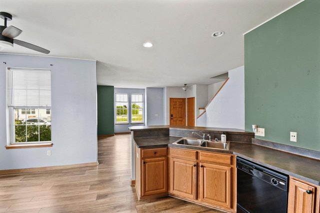 632 Hunter Oaks Boulevard, Watertown, WI 53094