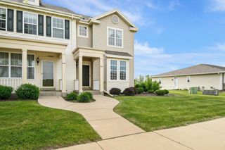 632 Hunter Oaks Boulevard, Watertown, WI 53094