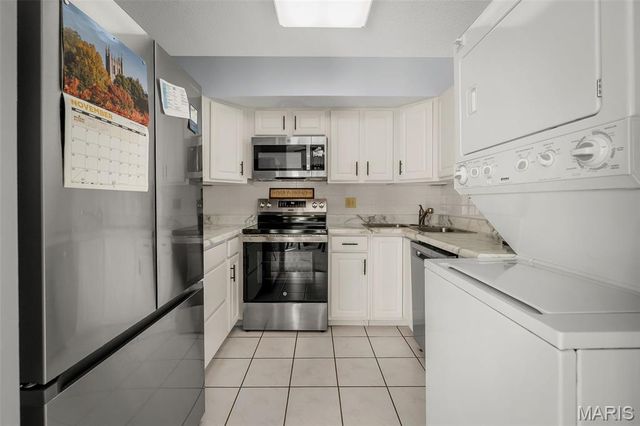 1406 Peacock Lane, Brentwood, MO 63144