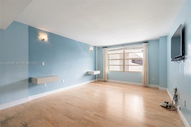 199 Ocean Lane Dr 611, Key Biscayne, FL 33149