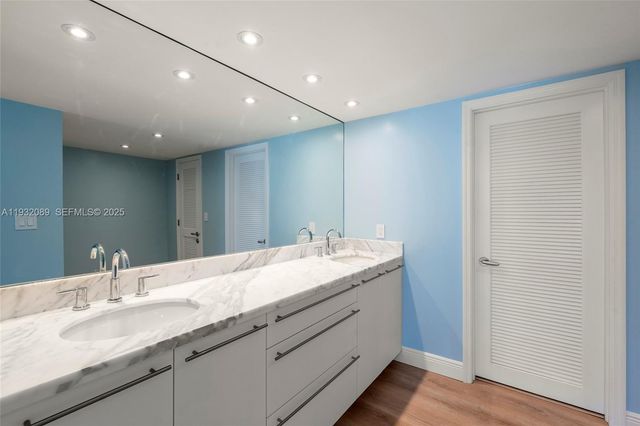 199 Ocean Lane Dr 611, Key Biscayne, FL 33149