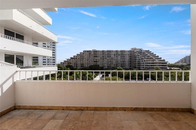 199 Ocean Lane Dr 611, Key Biscayne, FL 33149