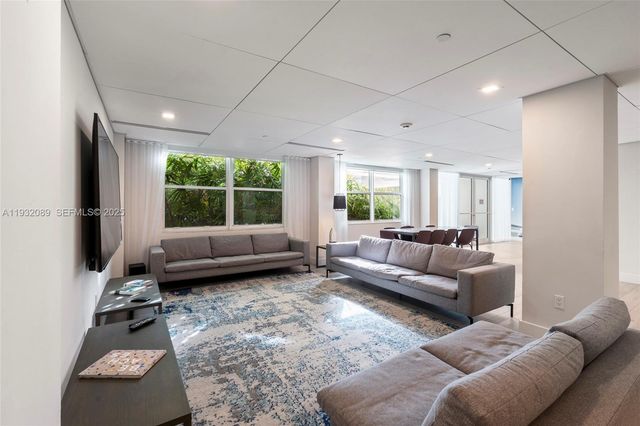 199 Ocean Lane Dr 611, Key Biscayne, FL 33149