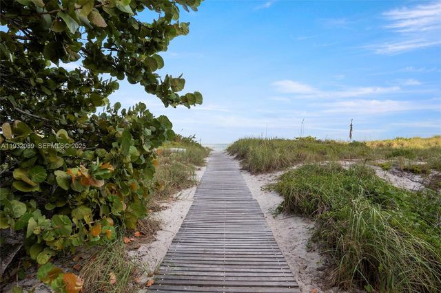 199 Ocean Lane Dr 611, Key Biscayne, FL 33149