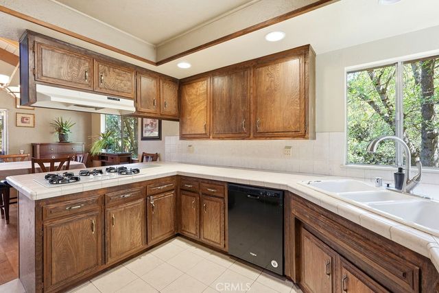 320 Delle, Crestline, CA 92325