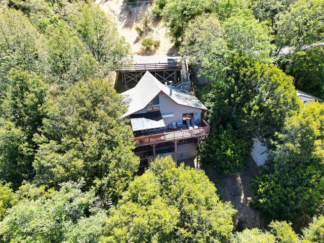 320 Delle, Crestline, CA 92325