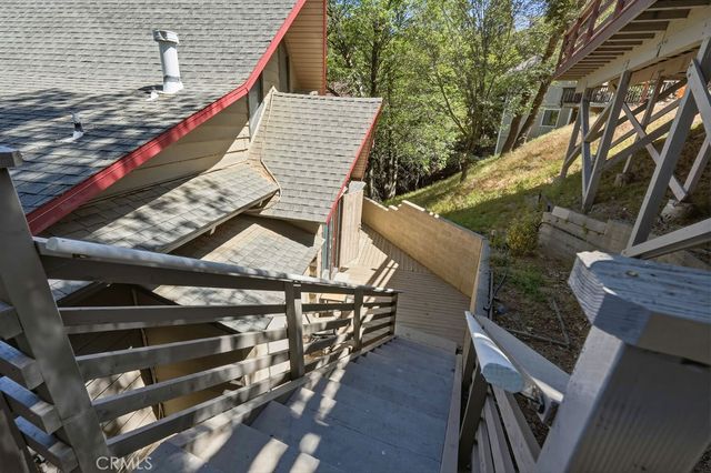 320 Delle, Crestline, CA 92325