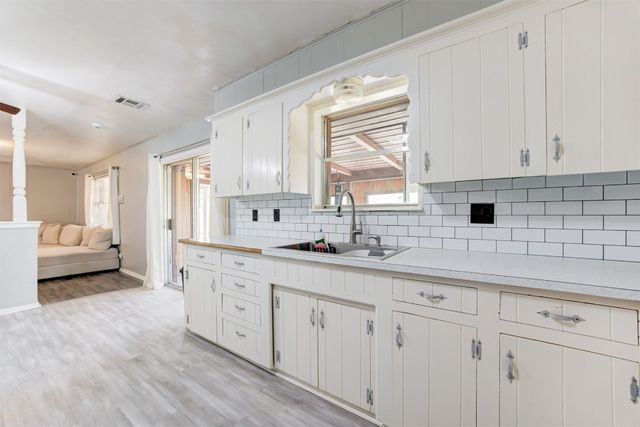1524 SW 81st Street, Oklahoma City, OK 73159