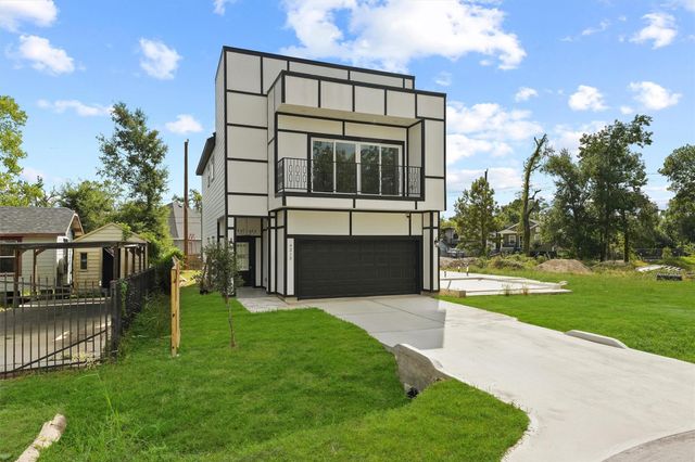 9212 Arvin Street, Houston, TX 77028