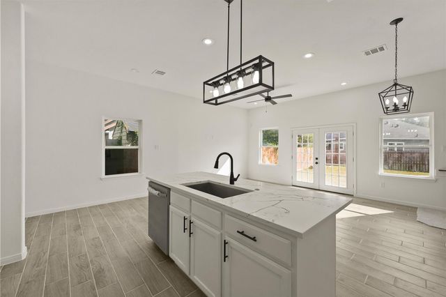 9212 Arvin Street, Houston, TX 77028