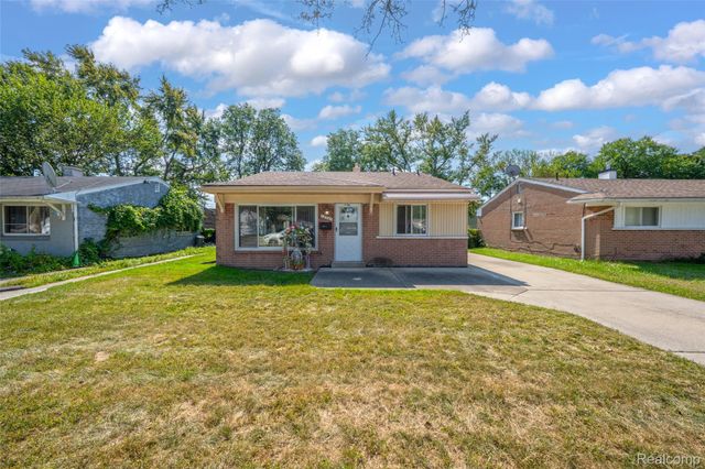 13341 Albany Street, Oak Park, MI 48237