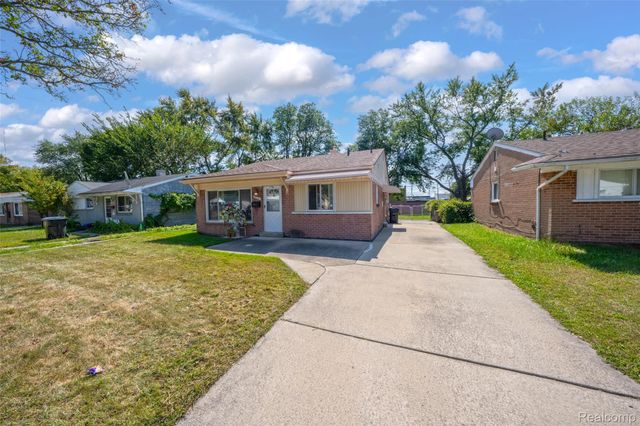 13341 Albany Street, Oak Park, MI 48237