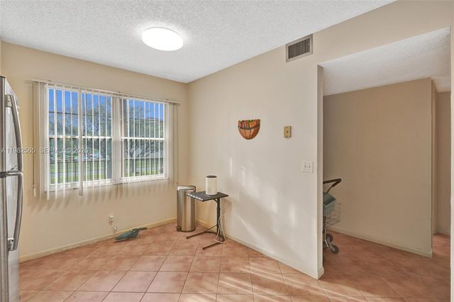 1110 SW 125th Ave 209M, Pembroke Pines, FL 33027