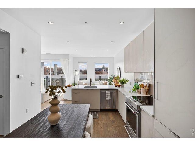 1300 N Ogden St 301, Denver, CO 80218