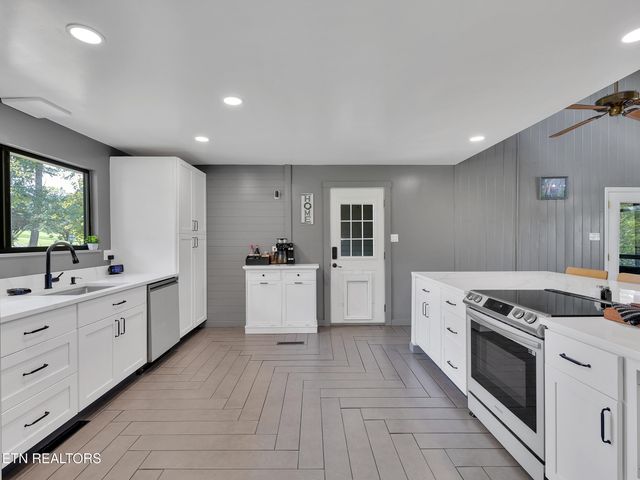 7514 Rivertrace Blvd, Knoxville, TN 37920