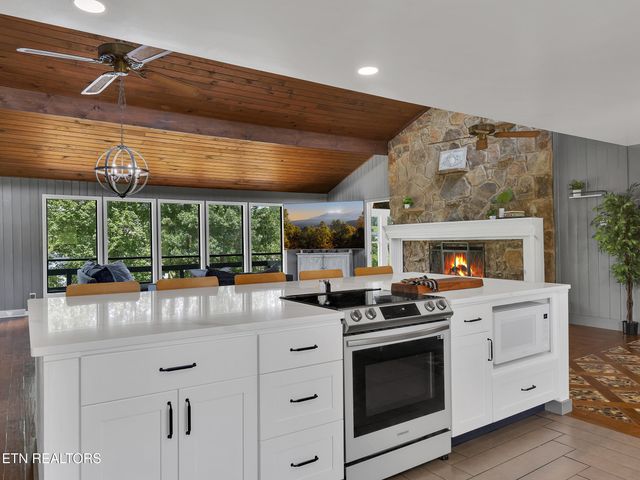 7514 Rivertrace Blvd, Knoxville, TN 37920