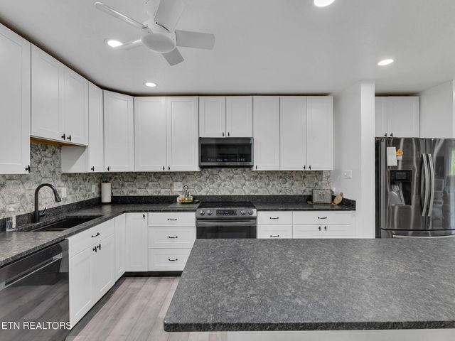 7514 Rivertrace Blvd, Knoxville, TN 37920