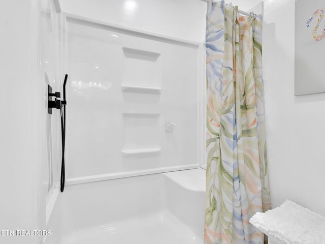7514 Rivertrace Blvd, Knoxville, TN 37920