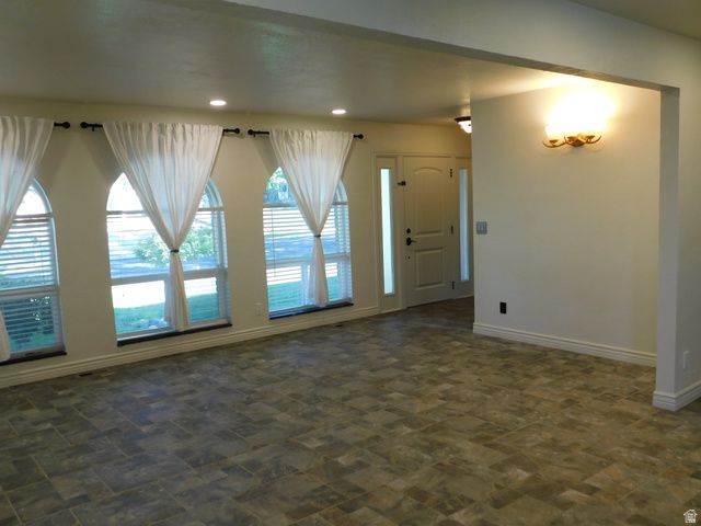 9322 S SOLENA WAY, Sandy, UT 84093
